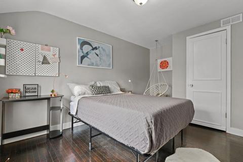 1716 E 73rd St, Chicago, IL 60649 photo 20