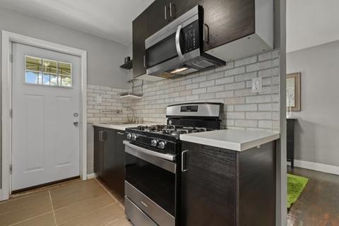 1716 E 73rd St, Chicago, IL 60649 photo 12