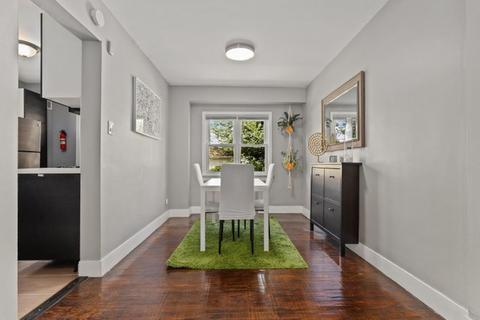 1716 E 73rd St, Chicago, IL 60649 photo 17