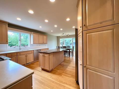 407 Ardmore Rd, Des Plaines, IL 60016 photo 7