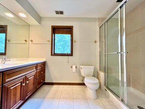 407 Ardmore Rd, Des Plaines, IL 60016 photo 21