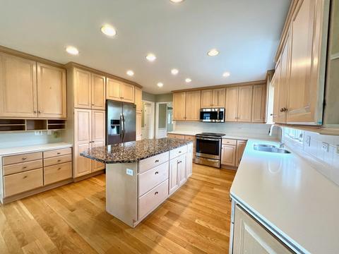 407 Ardmore Rd, Des Plaines, IL 60016 photo 10