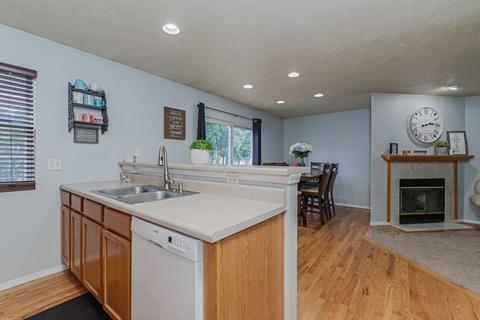 228 Parktrail Rd, Normal, IL 61761 photo 9