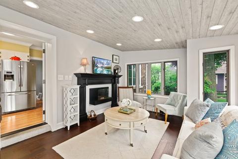 1903 E York Ln, Wheaton, IL 60187 photo 15