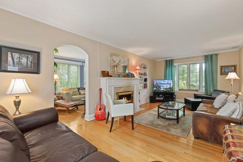 1903 E York Ln, Wheaton, IL 60187 photo 4