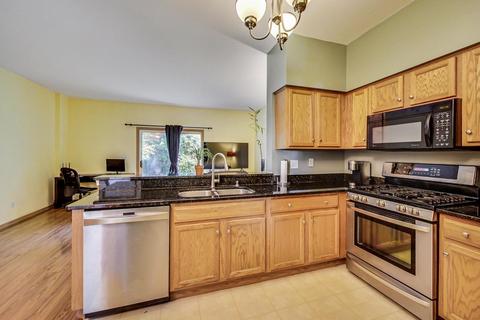2611 Oak Tree Ln, Plainfield, IL 60586 photo 8