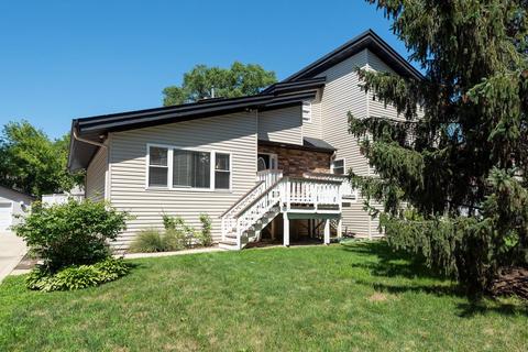 340 3rd St, Wheeling, IL 60090 photo 1