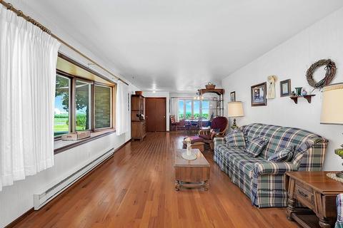 13632 Melms Rd, Genoa, IL 60135 photo 5
