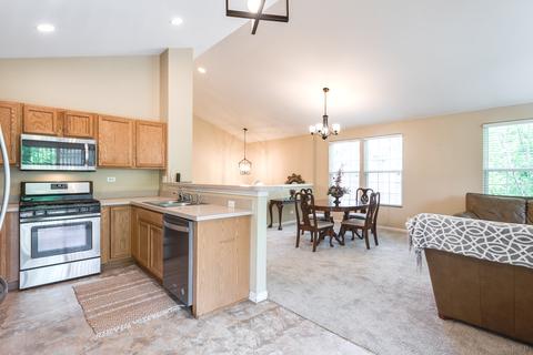 564 Conservatory Ln, Aurora, IL 60502 photo 7