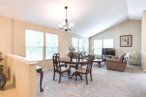 564 Conservatory Ln, Aurora, IL 60502 photo 3