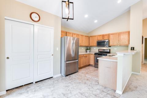 564 Conservatory Ln, Aurora, IL 60502 photo 6