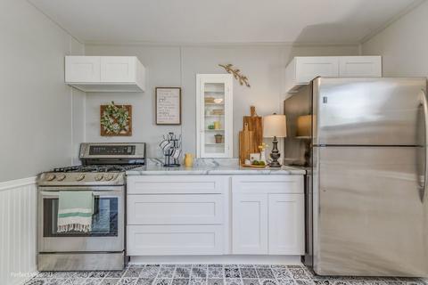 421 N Monroe St, Gardner, IL 60424 photo 8