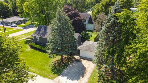 421 N Monroe St, Gardner, IL 60424 photo 3