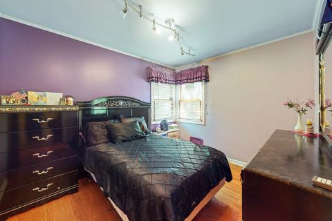 1305 Wayne Dr, Des Plaines, IL 60018 photo 13
