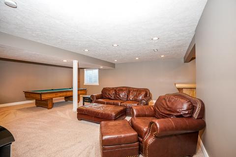 7 Greythorne Cir, Bloomington, IL 61704 photo 27