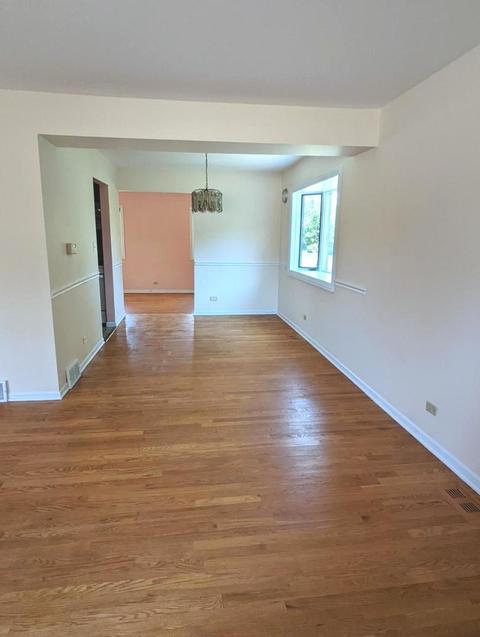 Undisclosed, Hoffman Estates, IL 60192 photo 5
