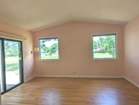 Undisclosed, Hoffman Estates, IL 60192 photo 8