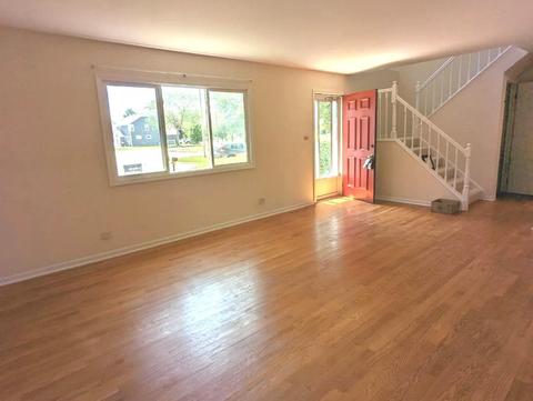 Undisclosed, Hoffman Estates, IL 60192 photo 3