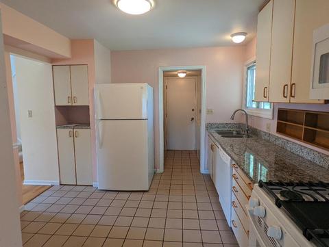 Undisclosed, Hoffman Estates, IL 60192 photo 13