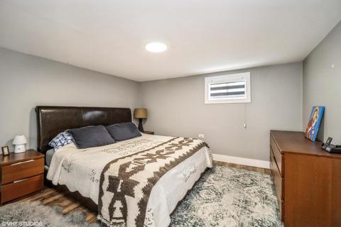 2073 Sherwin Ave, Des Plaines, IL 60018 photo 9