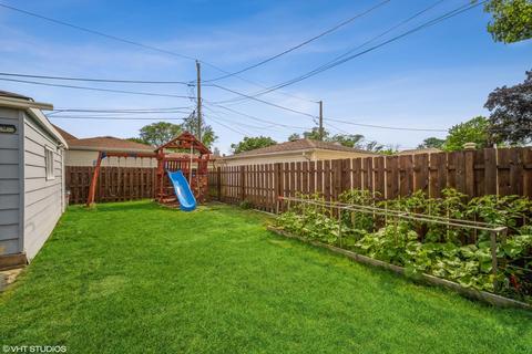 2073 Sherwin Ave, Des Plaines, IL 60018 photo 13