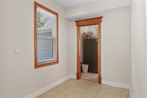 320 E Mulberry St, Bloomington, IL 61701 photo 12