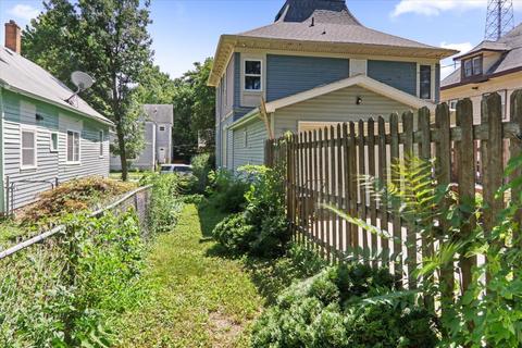 320 E Mulberry St, Bloomington, IL 61701 photo 25