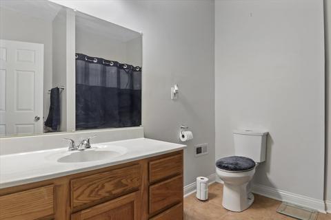 320 E Mulberry St, Bloomington, IL 61701 photo 22