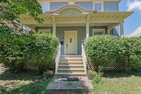 320 E Mulberry St, Bloomington, IL 61701 photo 1