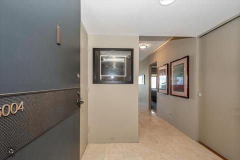 175 E Delaware Pl #6004, Chicago, IL 60611 photo 4