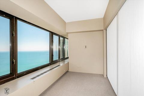 175 E Delaware Pl #6004, Chicago, IL 60611 photo 23