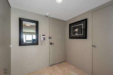 175 E Delaware Pl #6004, Chicago, IL 60611 photo 27