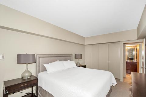 175 E Delaware Pl #6004, Chicago, IL 60611 photo 15