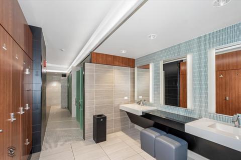 175 E Delaware Pl #6004, Chicago, IL 60611 photo 32