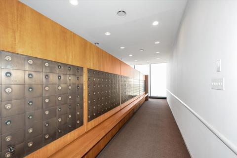 175 E Delaware Pl #6004, Chicago, IL 60611 photo 39
