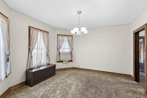 2425 N Mango Ave, Chicago, IL 60639 photo 5