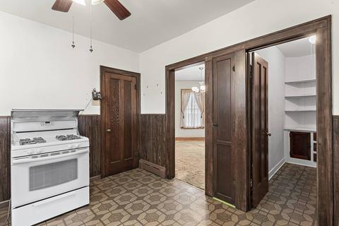 2425 N Mango Ave, Chicago, IL 60639 photo 7
