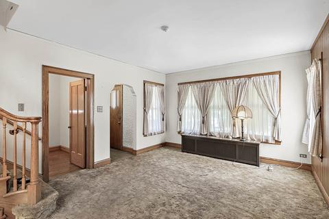 2425 N Mango Ave, Chicago, IL 60639 photo 4