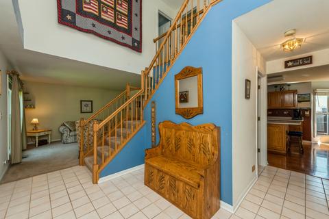 2020 Cloverdale Ln, Algonquin, IL 60102 photo 2