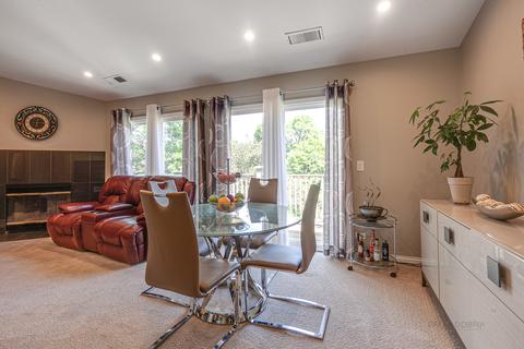 1404 Shore Ct #C2, Wheeling, IL 60090 photo 7