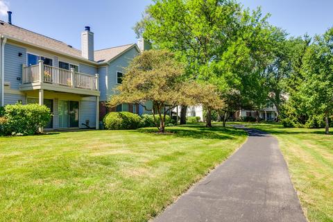 1404 Shore Ct #C2, Wheeling, IL 60090 photo 29