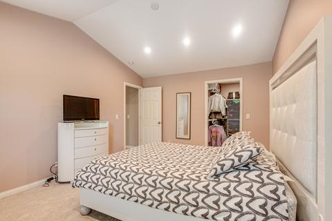1404 Shore Ct #C2, Wheeling, IL 60090 photo 23