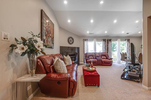 1404 Shore Ct #C2, Wheeling, IL 60090 photo 3