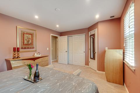 1404 Shore Ct #C2, Wheeling, IL 60090 photo 17