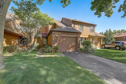 207 Stafford Dr, Wheeling, IL 60090 photo 1