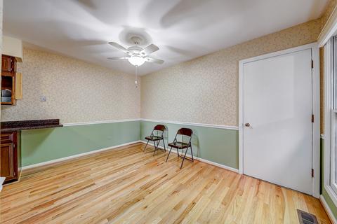 207 Stafford Dr, Wheeling, IL 60090 photo 8