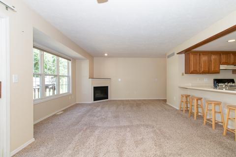 1024 Doral Dr, Bloomington, IL 61701 photo 4