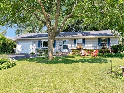 441 Thunderbird Trl, Carol Stream, IL 60188 photo 1