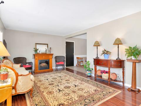 441 Thunderbird Trl, Carol Stream, IL 60188 photo 2
