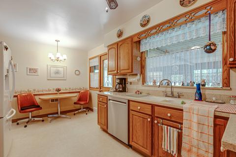 1908 Rancho Ln, Des Plaines, IL 60016 photo 13